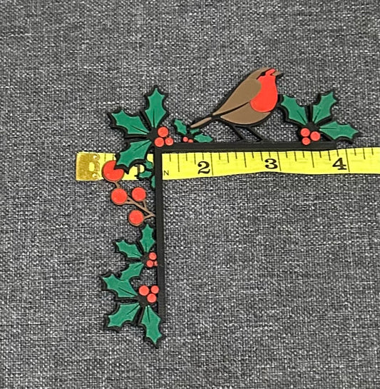 3D Printed Robin & Holly Corner Decoration | Christmas Door or Light Switch Topper | Festive Winter Decor