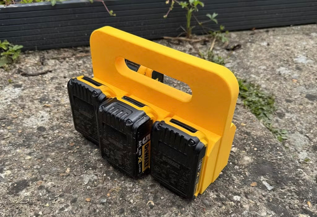DeWalt XR 18v Battery Carrier for 4 or 6 Batteries | DIY Gift | Builders Gift | Gift For Dad | Personalisable
