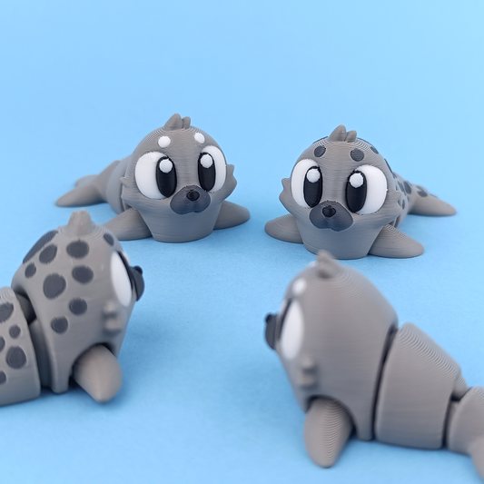 3D Printed Flexi Seal | Articulated Fidget Toy | Cute Desk Buddy | Keychain | Keyring Gift for Seal Lovers