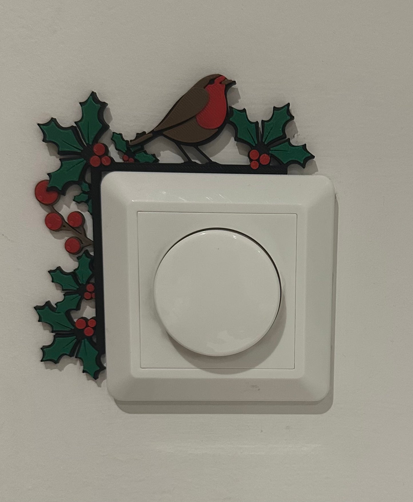 3D Printed Robin & Holly Corner Decoration | Christmas Door or Light Switch Topper | Festive Winter Decor