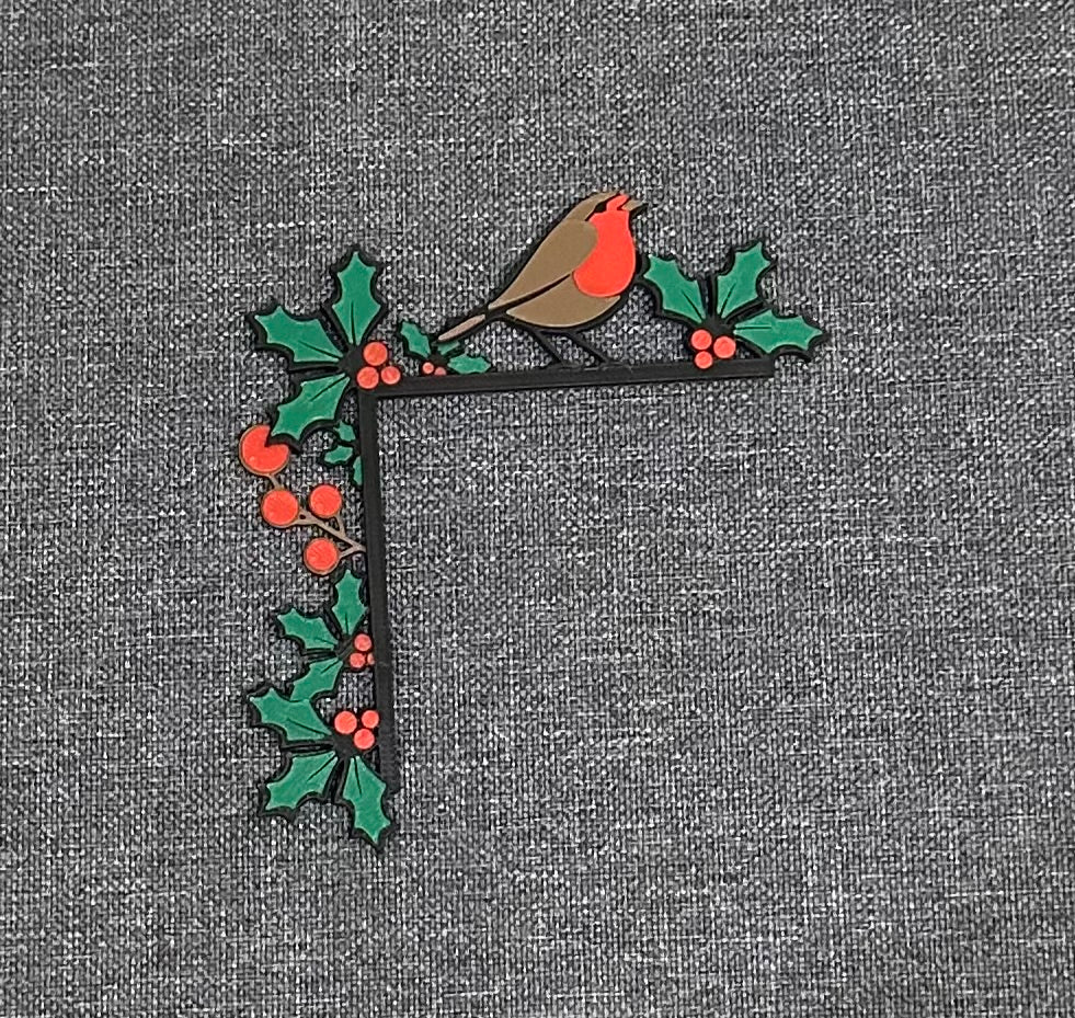 3D Printed Robin & Holly Corner Decoration | Christmas Door or Light Switch Topper | Festive Winter Decor