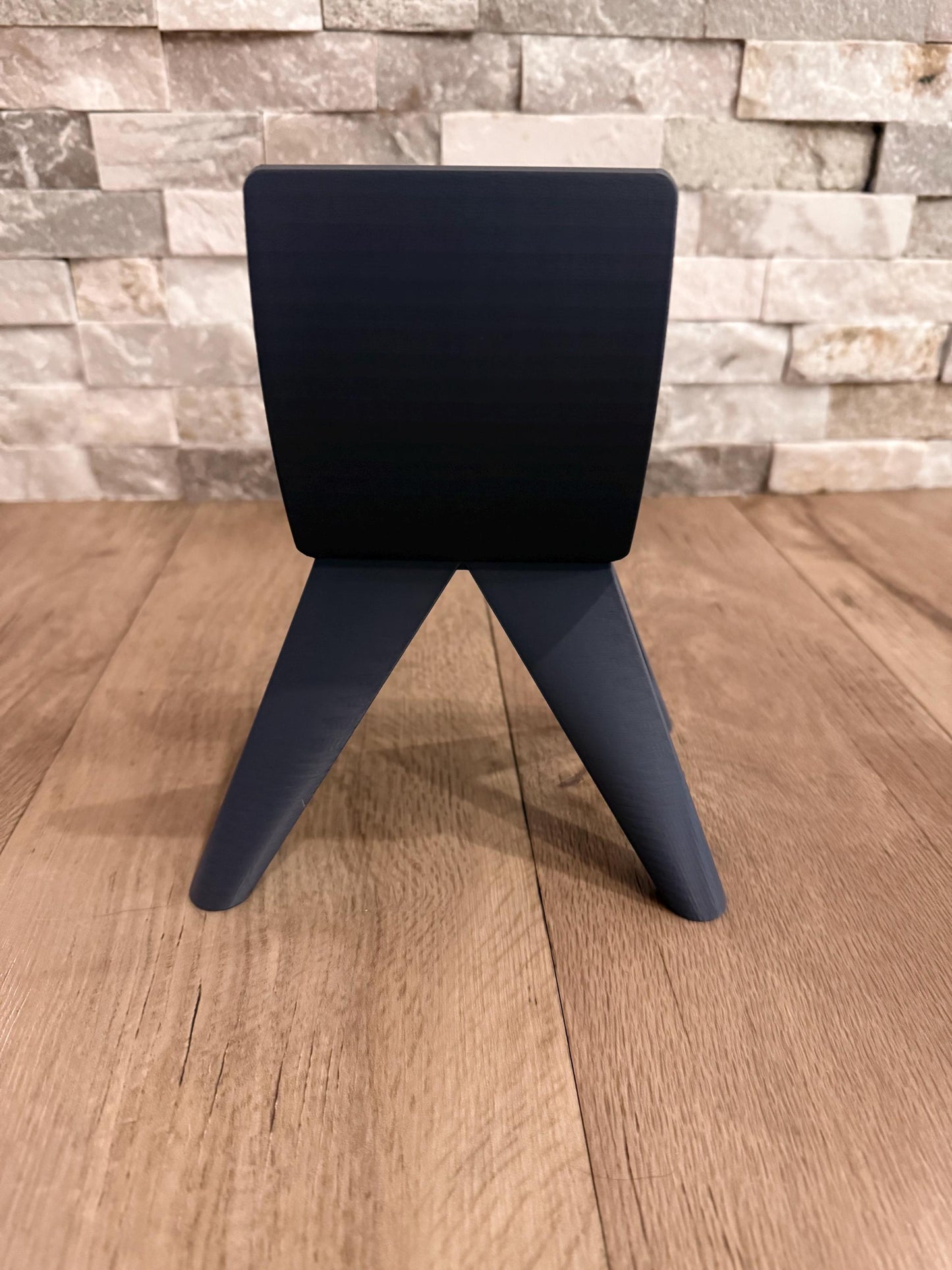Custom 3D-Printed iPad / Tablet Desk Stand – Durable, Functional, and Stylish