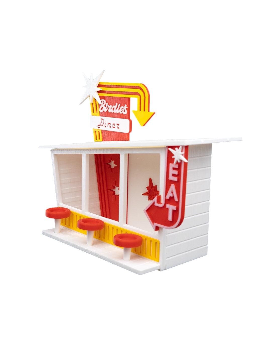 Birdies Diner Bird Feeder | Bird Table | Squirrel Feeder | Novelty Garden Bird Feeder UK | Outdoor Garden Decor | Fathers Day Gift Idea